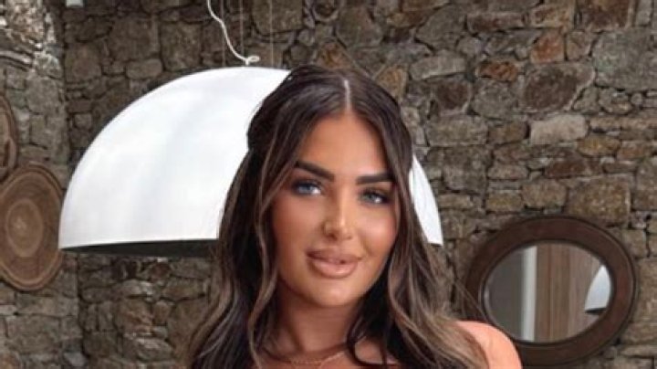 Amber Phillips Shares Swimsuit Photo in "Mykonos Outfits" — Celebwell