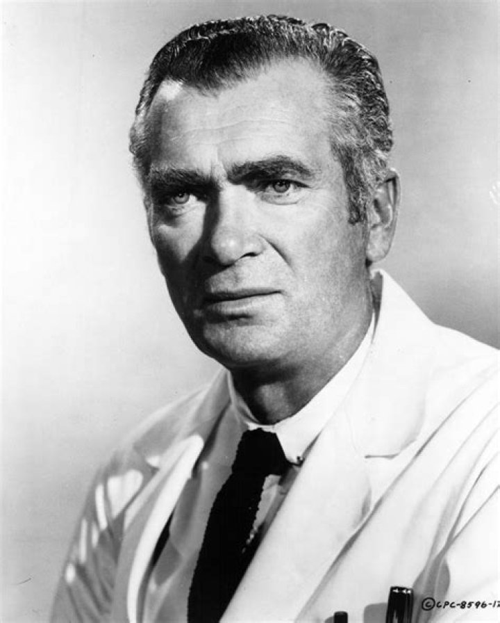 Buddy Ebsen Biography - Facts, Childhood, Family Life & Achievements