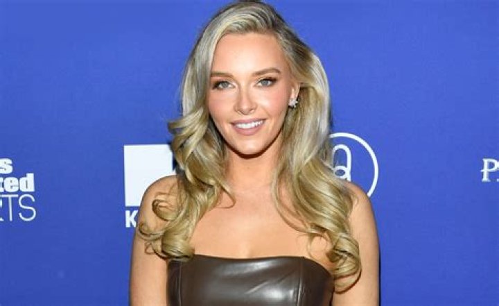 Camille Kostek in Bathing Suit is "Pretty in Pink" — Celebwell