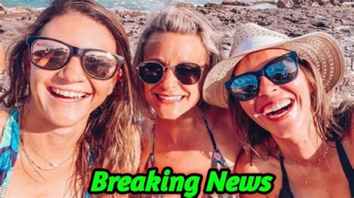 Danielle Busby in Bathing Suit Enjoys "Mini-Vacation" — Celebwell