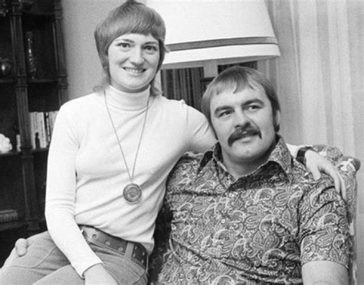Dick Butkus Wife: Meet Helen Essenberg