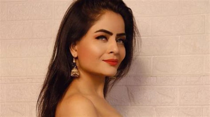 Gehana Vasisth in Bathing Suit is "Beautiful" — Celebwell