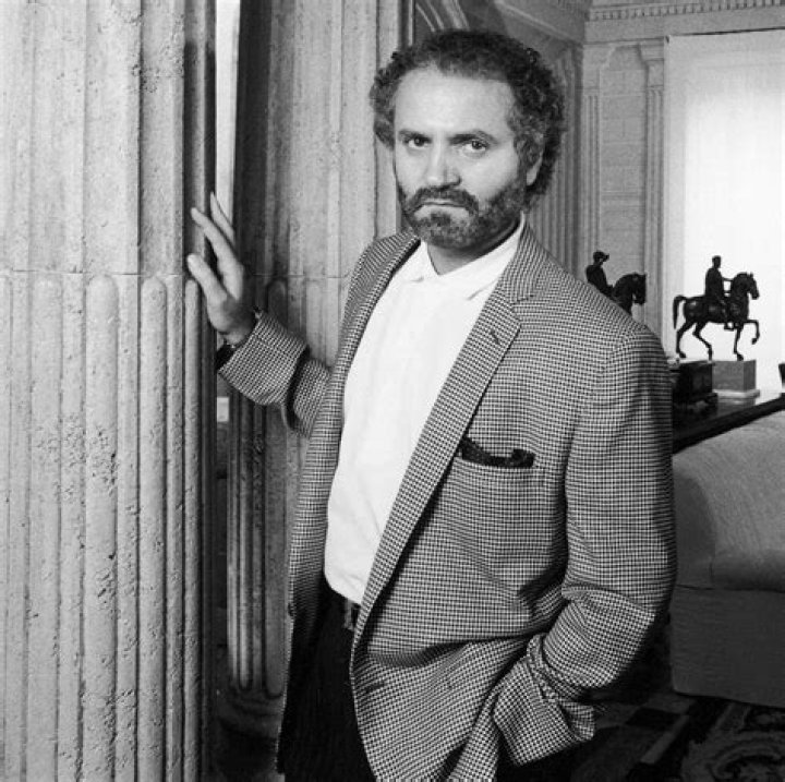 Gianni Versace Biography - Facts, Childhood, Family Life & Achievements