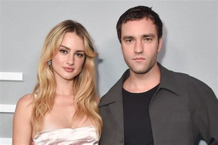 Grace Van Patten Archives - Celebrities: Wiki, Age, Height, Net Worth, Relationship