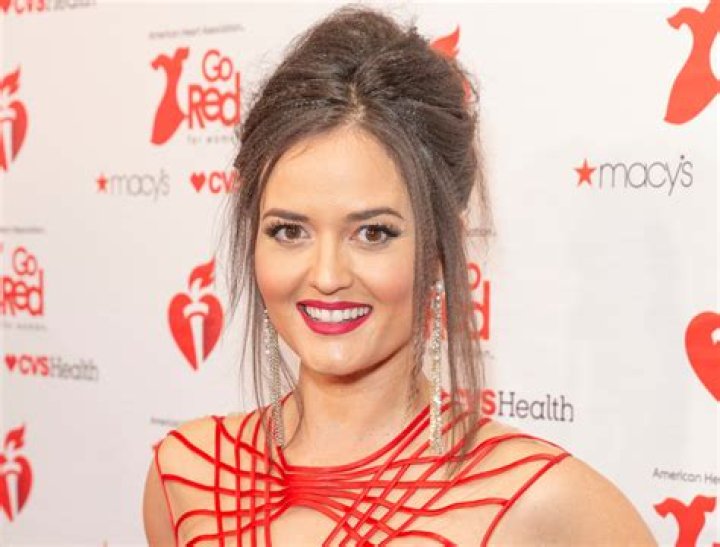 Hallmark Star Danica McKellar Shares Swimsuit Photo of “Costa Rica Photo Dump” — Celebwell