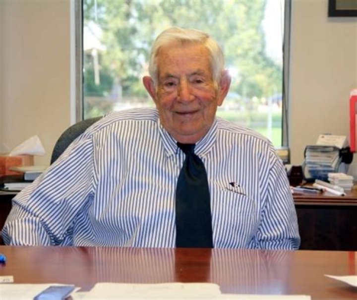 Harold Robert Rieck Jr Obituary, Funeral, Famed Dayton Business Owner Harold Rieck