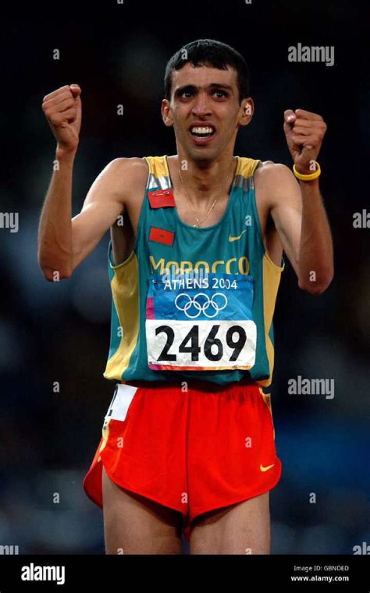 Hicham El Guerrouj Biography - Facts, Childhood, Family Life & Achievements