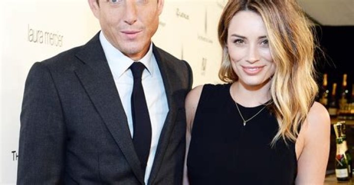 
How Much Money Does Arielle Vandenberg Make? Latest Income Salary
