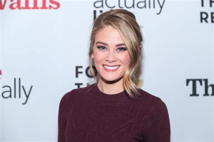 
How Much Money Does Kim Matula Make? Latest Income Salary

