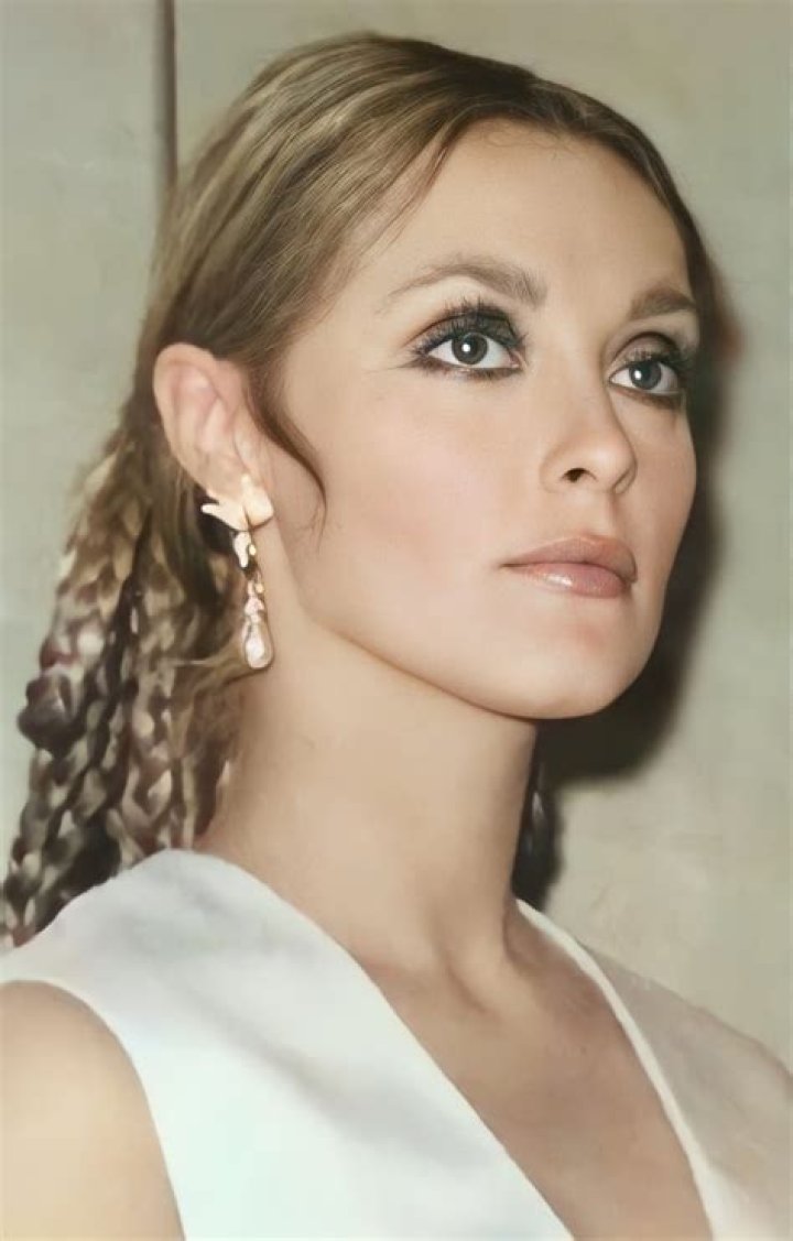 
How Much Money Does Sharon Tate Make? Latest Income Salary
