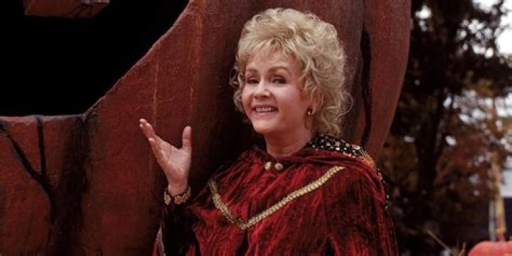 How old was Debbie Reynolds when she did Halloweentown? – Celebrity