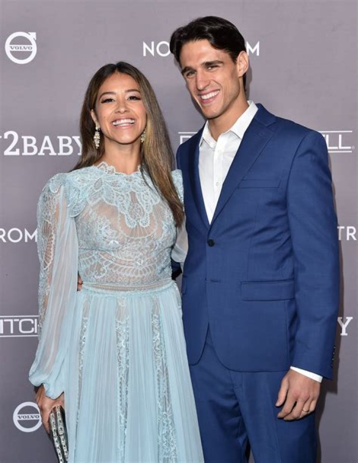 Is Gina Rodriguez Mexican Or Puerto Rican? – Celebrity