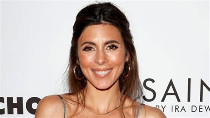Jamie-Lynn Sigler in Swimsuit Poses in Pool With Stacy Keibler and Friends — Celebwell