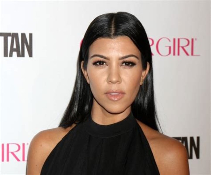 Kourtney Kardashian in Bathing Suit Feels Romantic in Mexico  — Celebwell