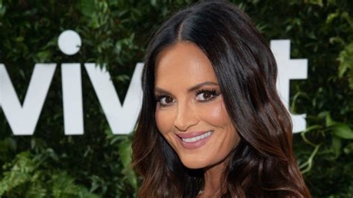 Lisa Barlow Stuns in New Bikini Photo — Celebwell