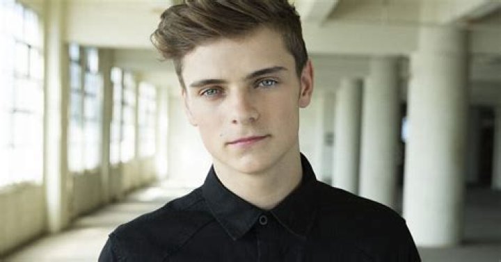 Martin Garrix Biography - Facts, Childhood, Family Life & Achievements