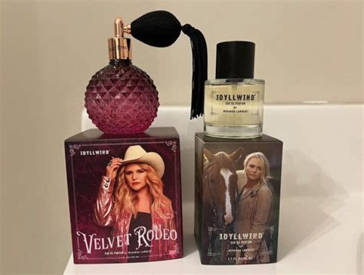 Miranda Lambert Favorite Food Perfume Color Hobbies Biography