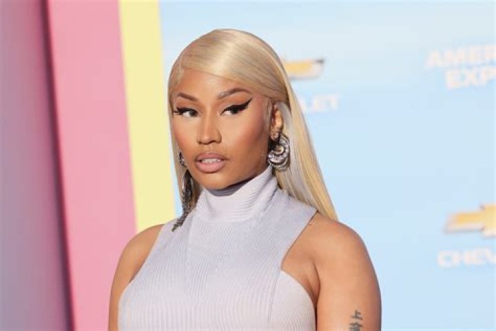 Nicki Minaj announces new record and right on cue social media explodes