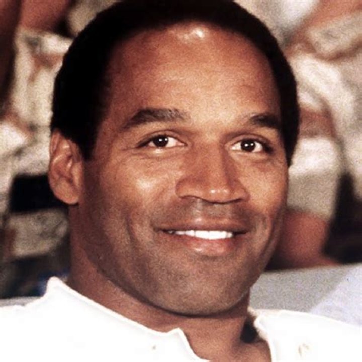 O. J. Simpson Biography - Facts, Childhood, Family Life & Achievements