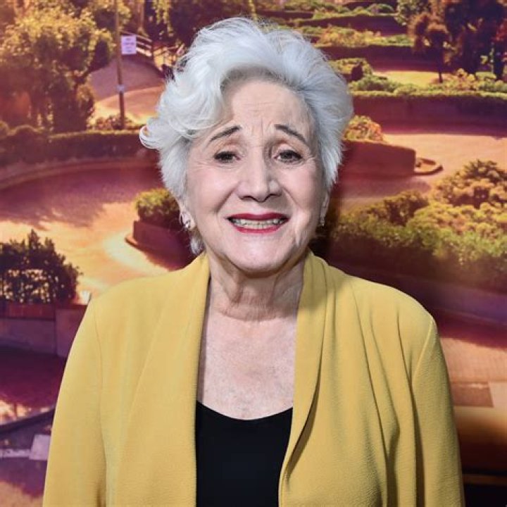 Olympia Dukakis Biography - Facts, Childhood, Family Life & Achievements
