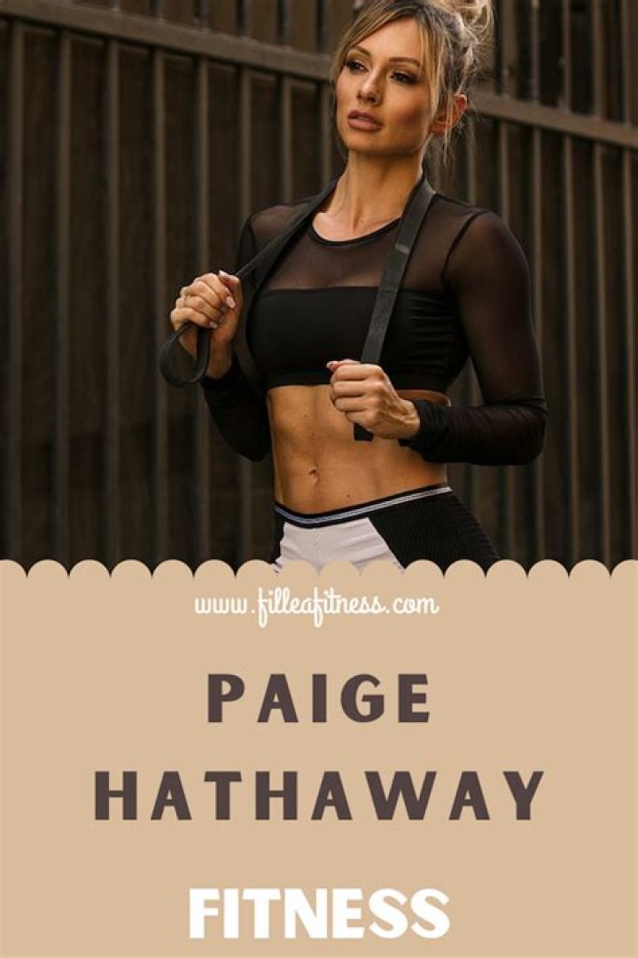 Paige Hathaway Biography - Facts, Childhood, Family Life & Achievements