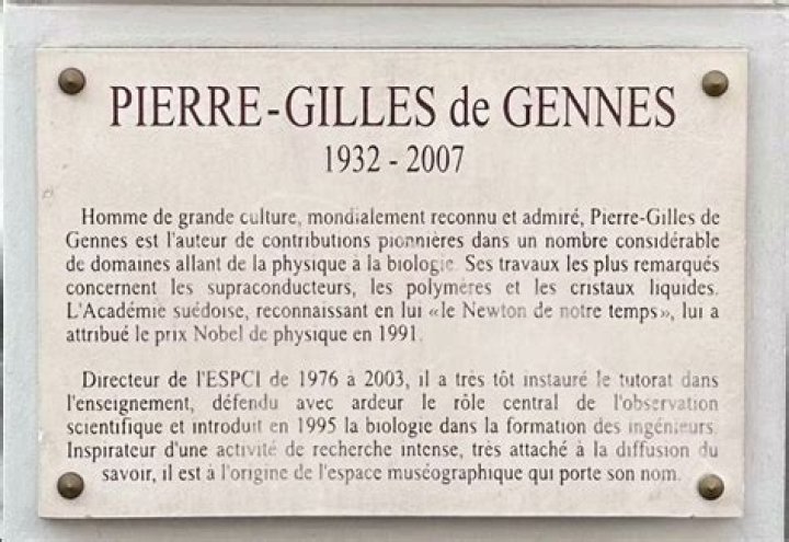 Pierre-Gilles De Gennes Biography - Childhood, Life Achievements & Timeline
