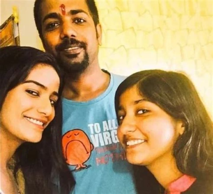 Poonam Pandey - Bio, Facts, Family Life of Indian Actress