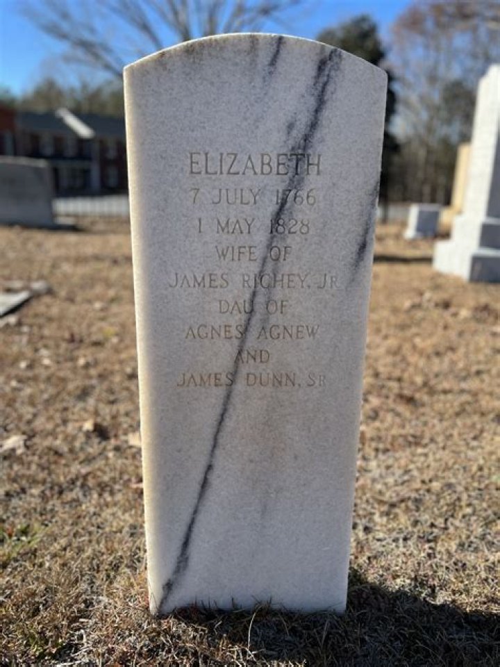 Remembering Elizabeth Agnew, A Dedicated Advocate For Dogs And Rescues