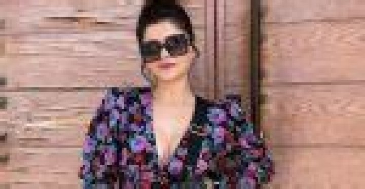 Rubina Dilaik in Bathing Suit Says "You Are Special" — Celebwell