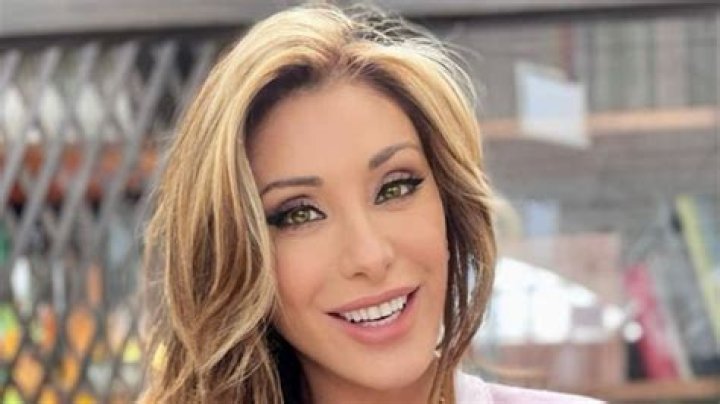 Sabrina Salerno in Bathing Suit is in "Navigation Mode" — Celebwell