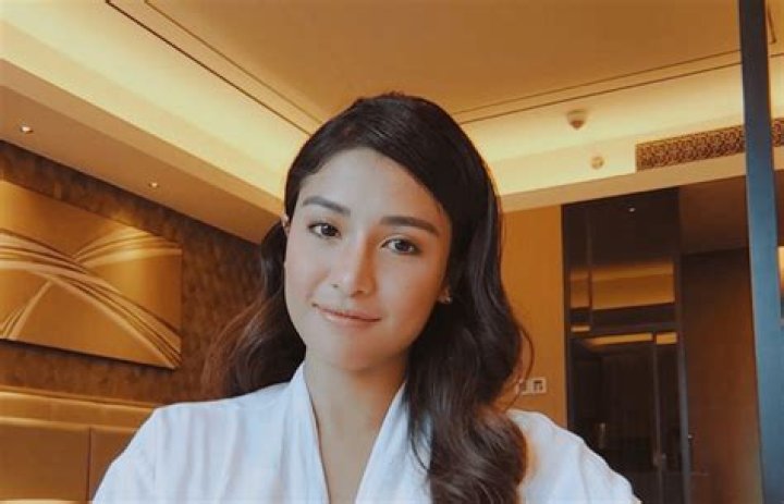 Sanya Lopez in Bathing Suit Shows Off “Blue” Sky and “Tan” Body — Celebwell