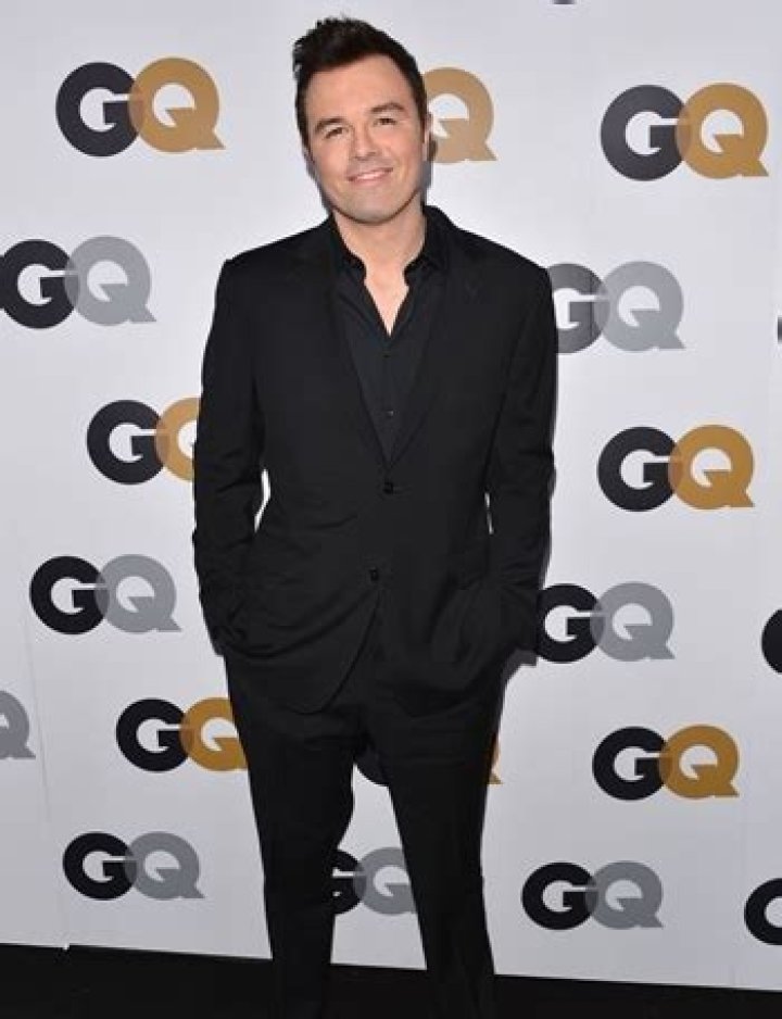 Seth MacFarlane Height Weight Body Measurements Shoe Size Stats Facts