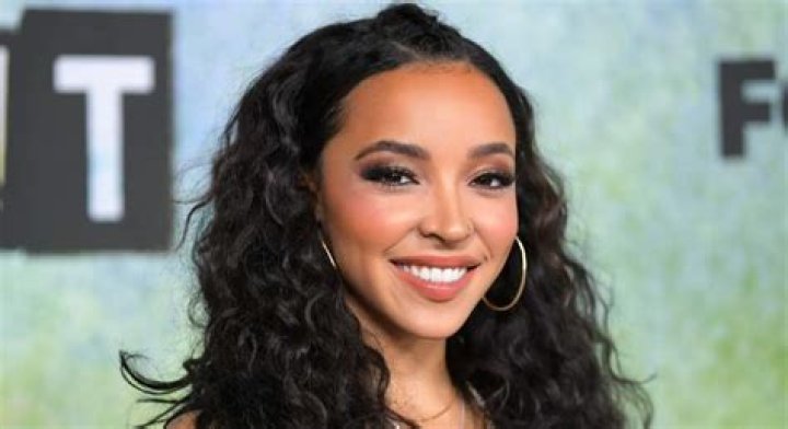 Tinashe Body Measurements Height Weight Bra Size Shoe Vital Statistics