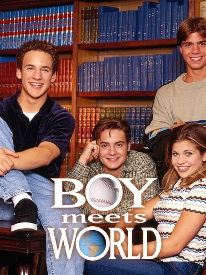 Was Linda Cardellini in Boy Meets World? – Celebrity