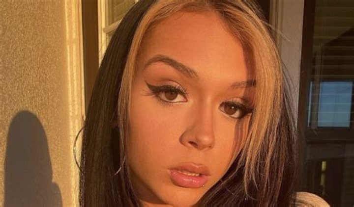 WWE's Cora Jade Shares Swimsuit Photo Saying "I'm Busy" — Celebwell